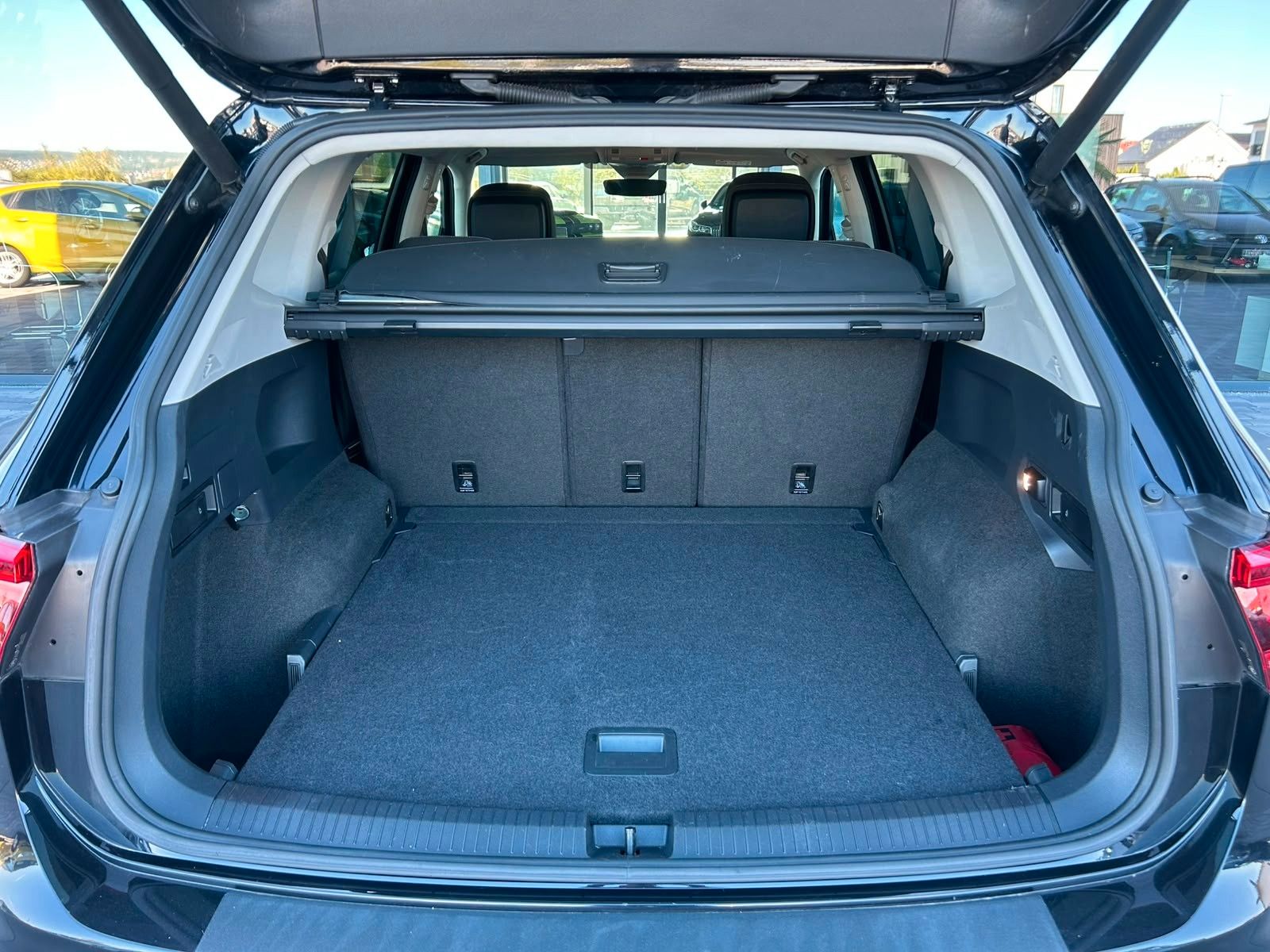 Volkswagen Tiguan Allspace – Bild 10