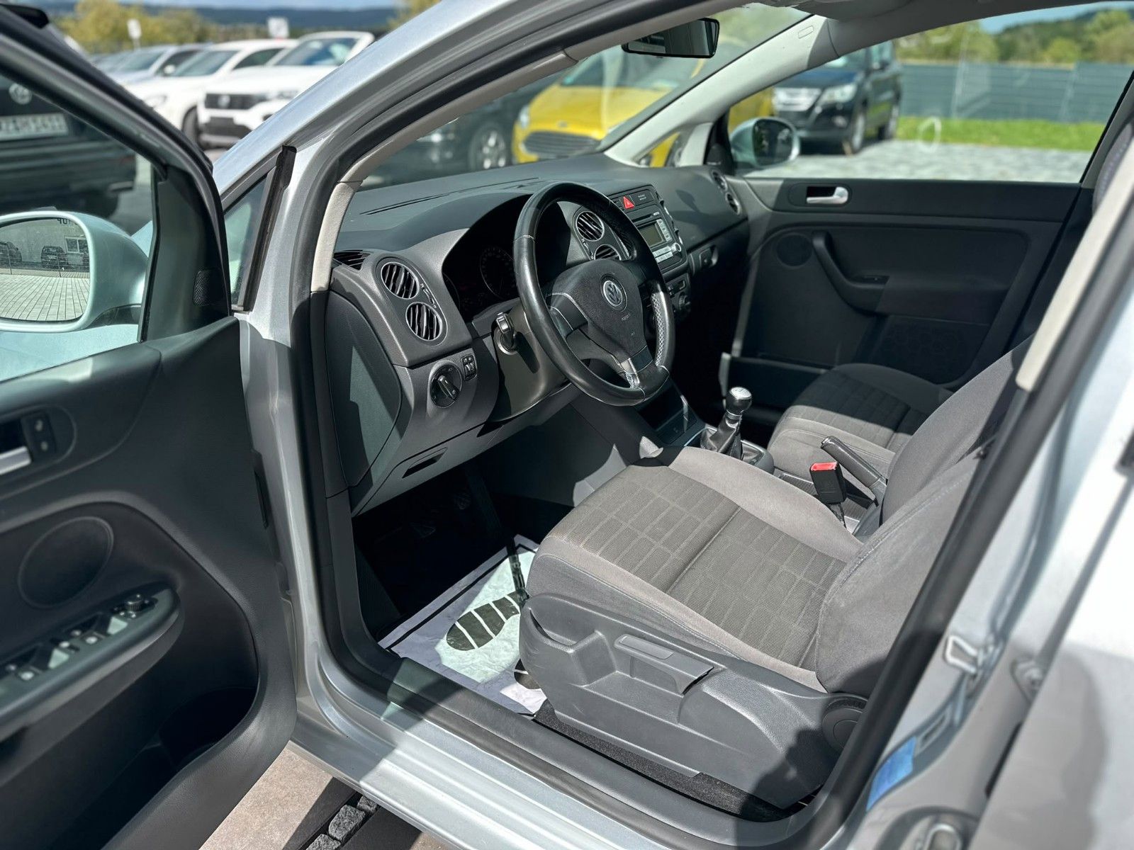 Volkswagen Golf – Bild 8