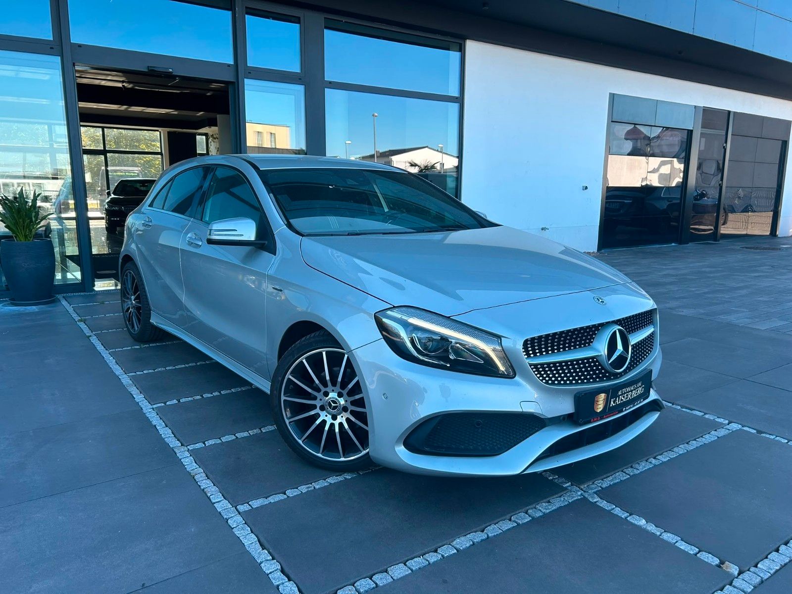 Mercedes-Benz A 200 – Bild 8
