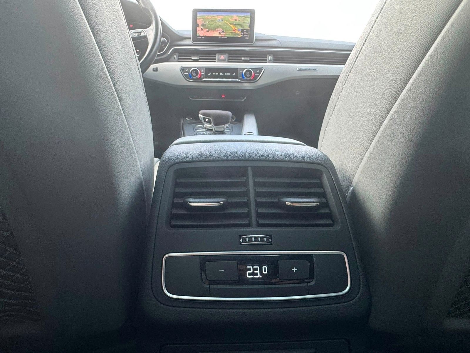 Audi A4 – Bild 15