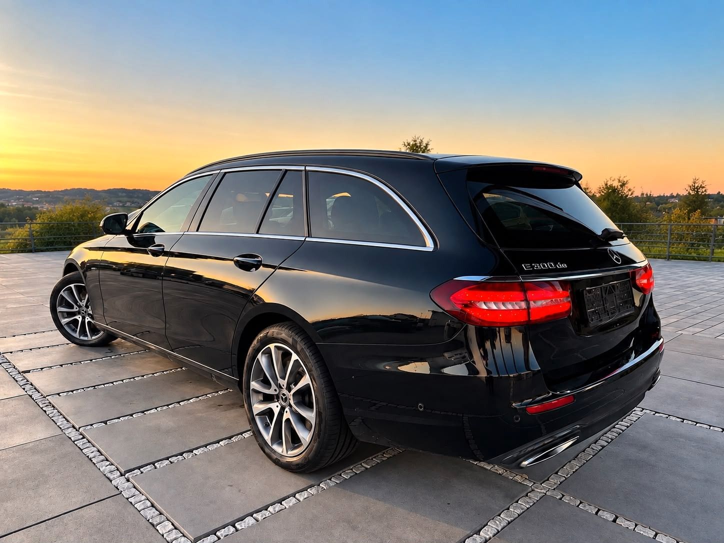 Mercedes-Benz E 300 – Bild 6